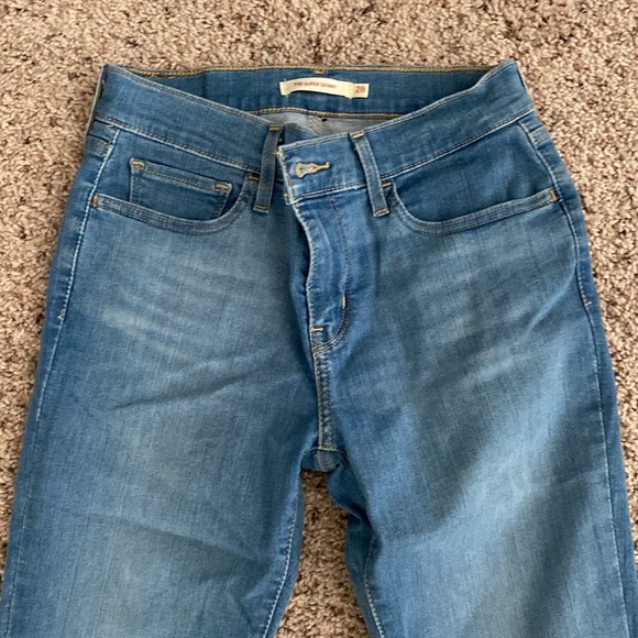 Levi Skinny Jeans - Picture 4 of 7